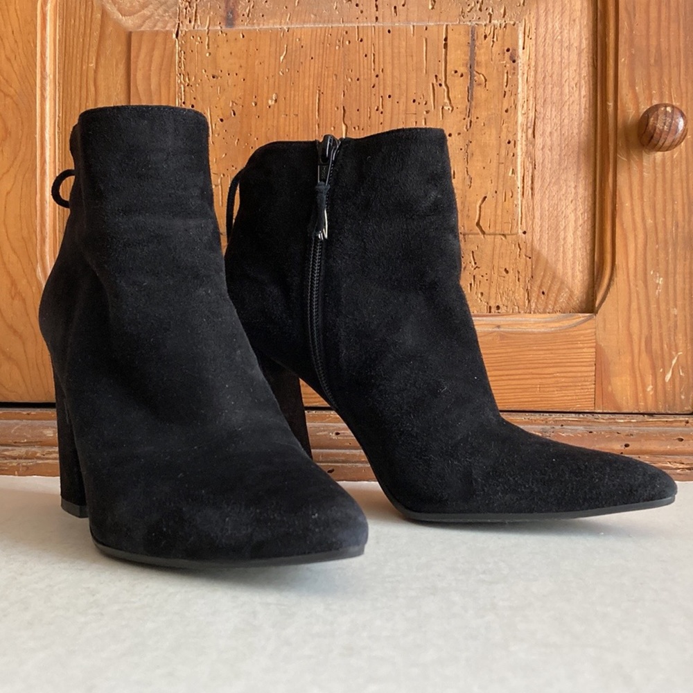 Stuart Weitzman Gardiner Black Suede Leather Ankle Boots Size 8.5M Made in Spain
